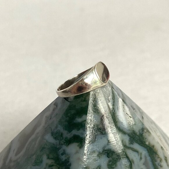 VTG Sterling Silver 925 Very Tiny Blank Baby Signet Ring < Size 1 Baby Ring - Picture 13 of 16